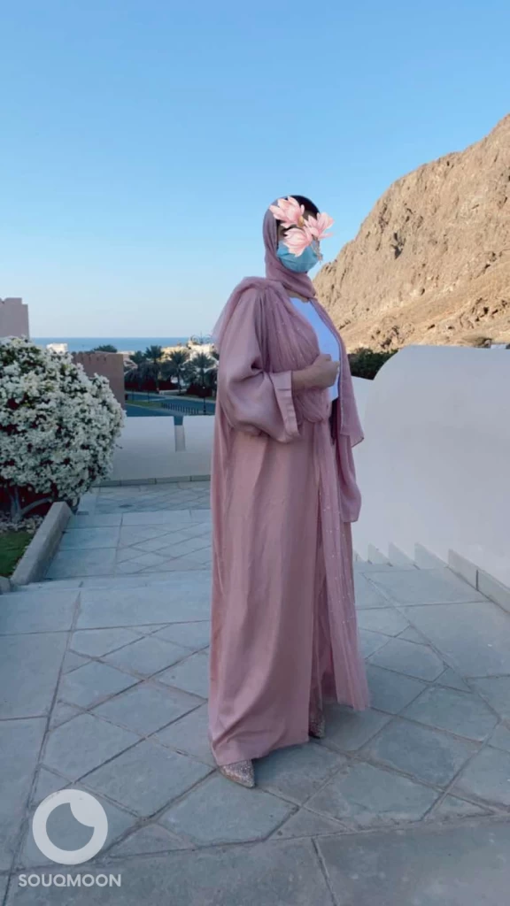 pink abaya