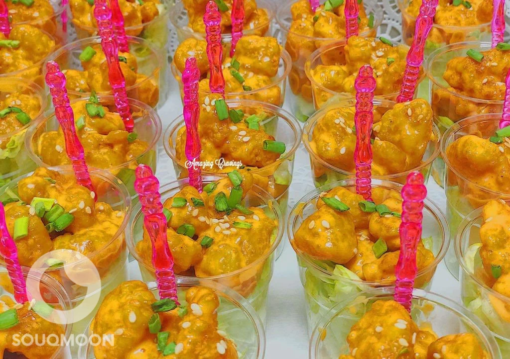 Mini chicken Buffalo popcorn cups