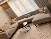 يوجد لدينا تفصيل حسب الطلب ويوجد لدينا توصيل الي جميع مناطق المملكة ودول الخليج 